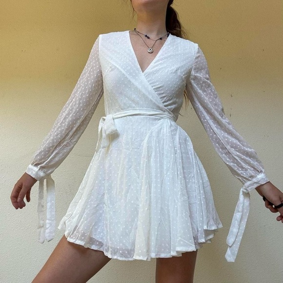 NWT Koco & K white polka dot wrap dress - Picture 2 of 9